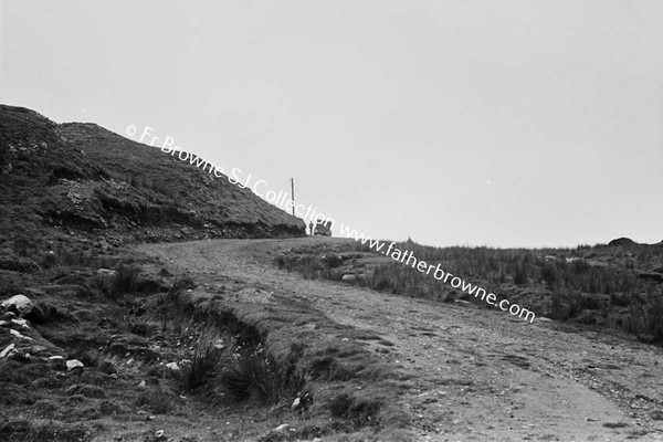 SLIEVE LEAGUE PARK  CARS CLIMBING